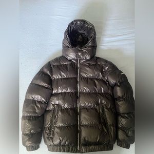 Goodfornothing high shine puffer